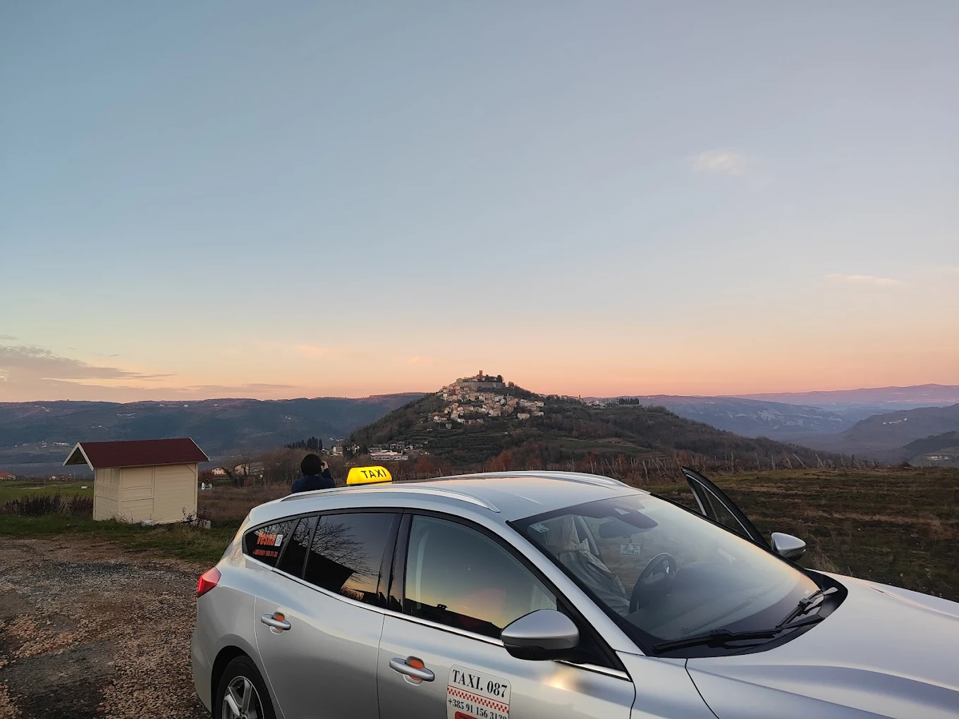 Taxi Rovinj – VESNA TAXI, obrt za taxi službu, vl. Vesna Jakus
